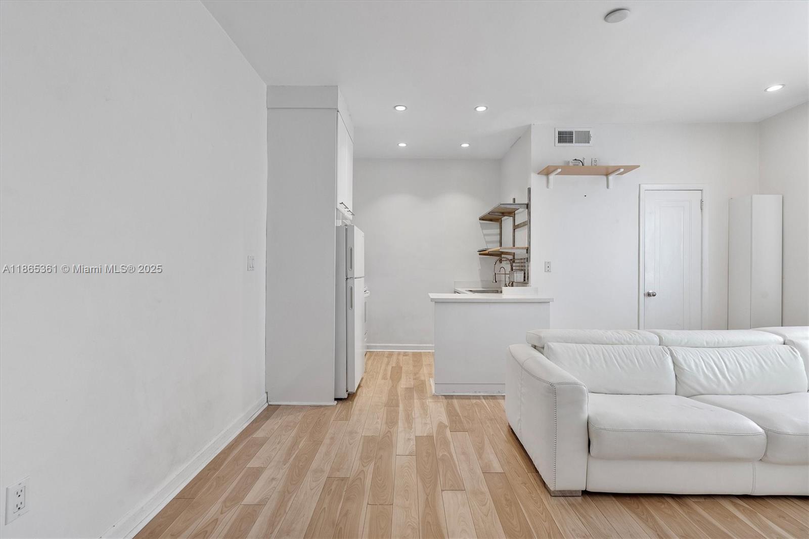 1211 PENNSYLVANIA CONDO - Residential