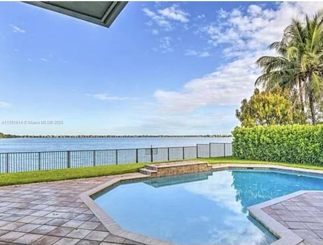 SUNSET FALLS PLAT 1 - Residential