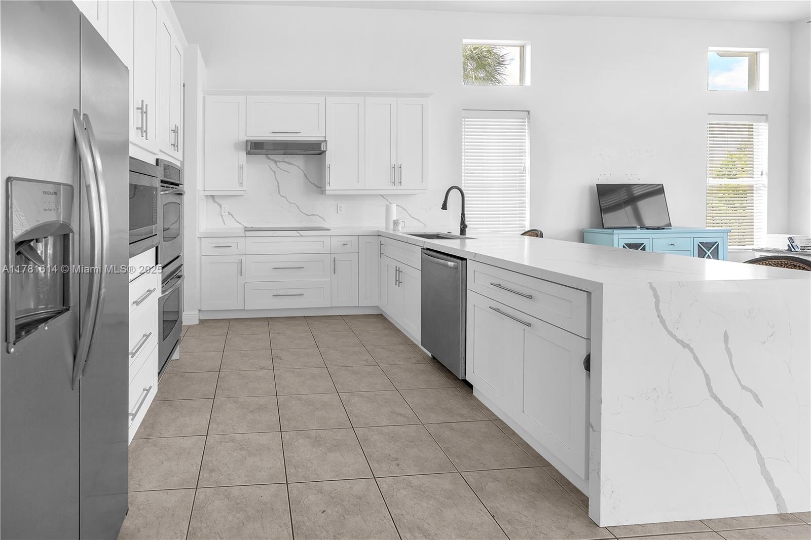 SUNSET FALLS PLAT 1 - Residential
