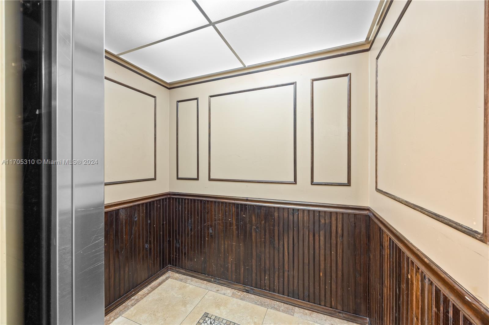 TARA GARDENS 1 CONDO - Residential