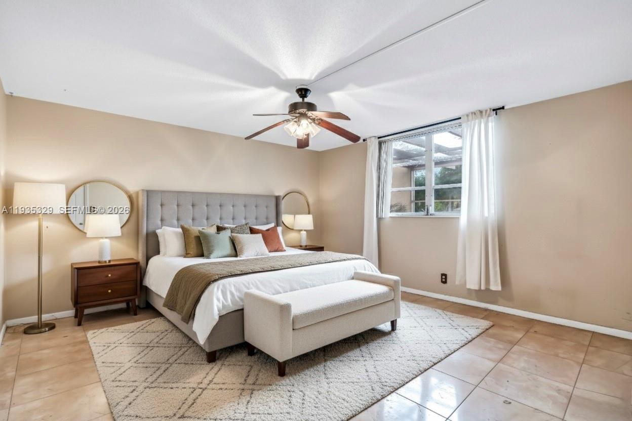 POLYNESIAN GARDENS CONDOM - Residential