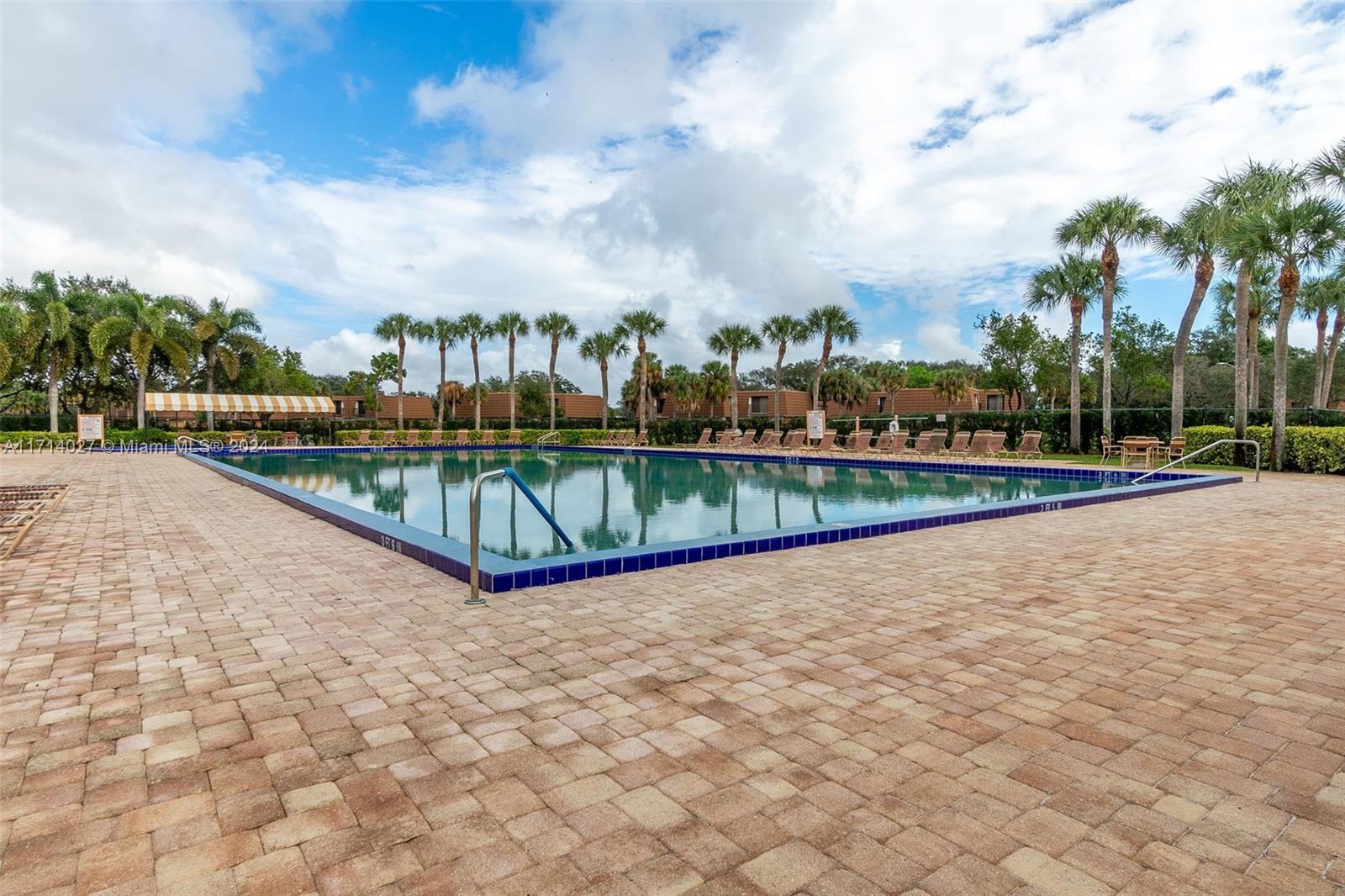 VILLAGE OF SANDALWOOD LAK - Residential
