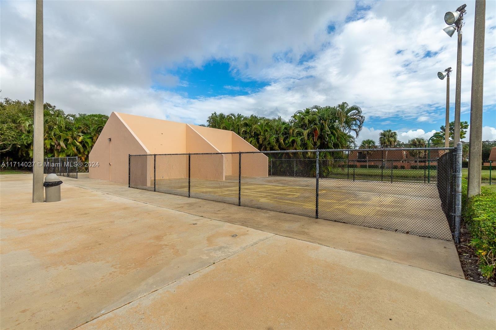 VILLAGE OF SANDALWOOD LAK - Residential