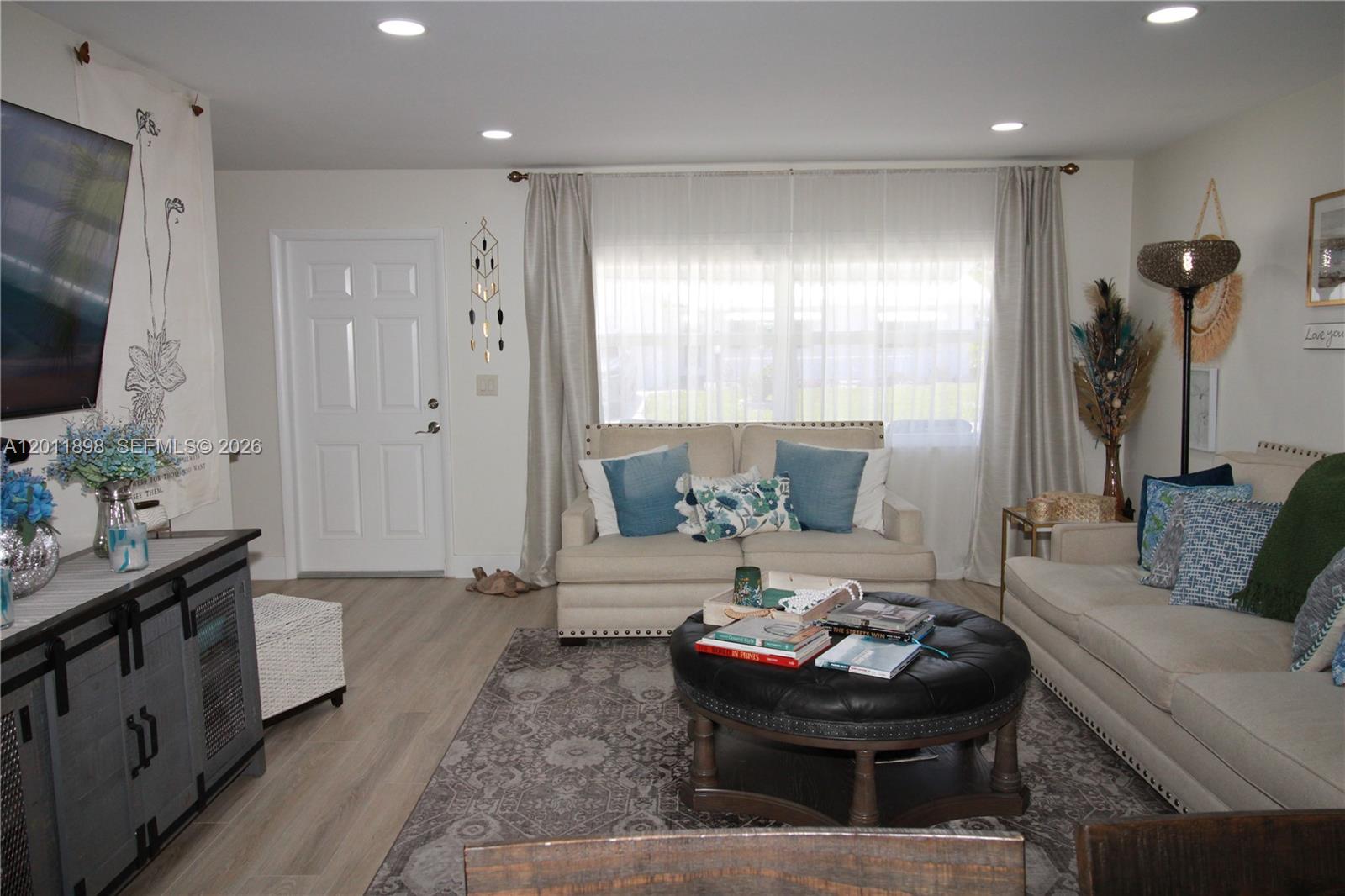 PALM BEACH LEISUREVILLE S - Residential