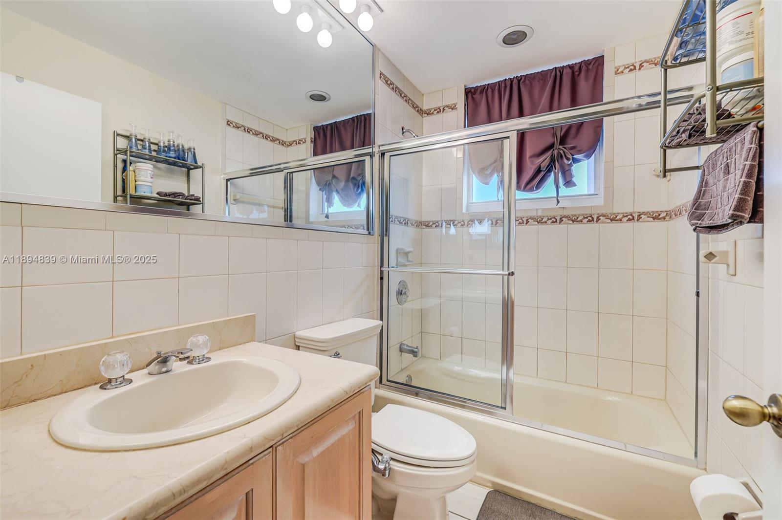 MCALLISTER TERR - Residential