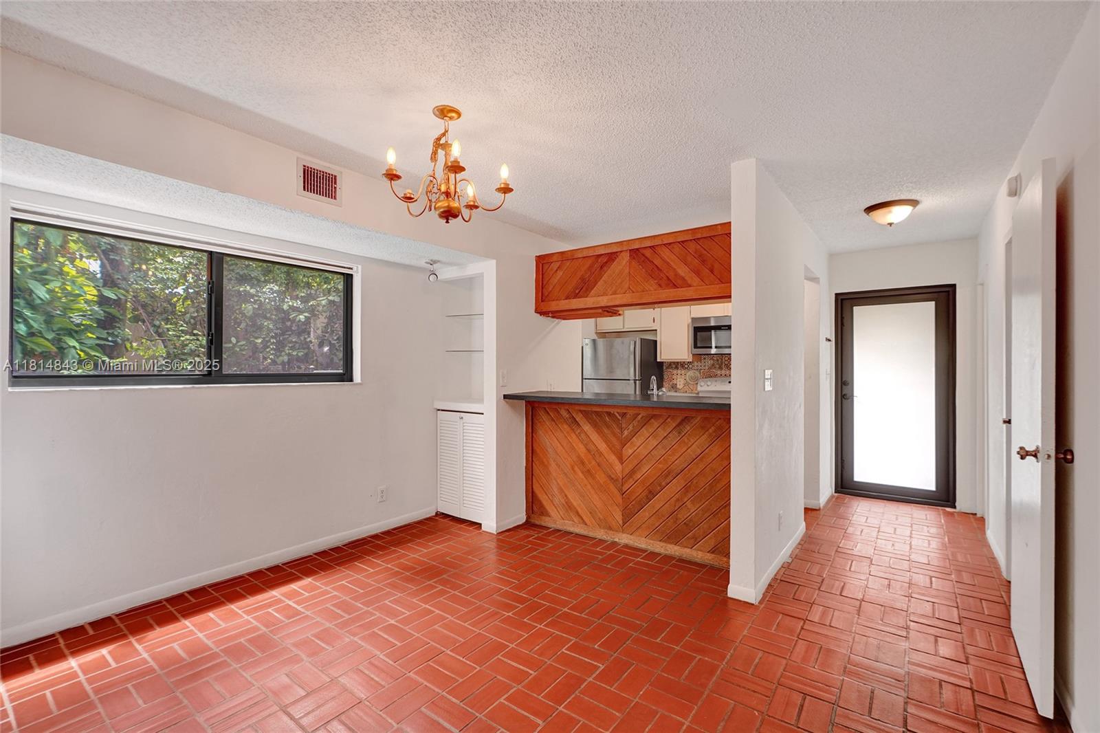 2591 Trapp Ave 4