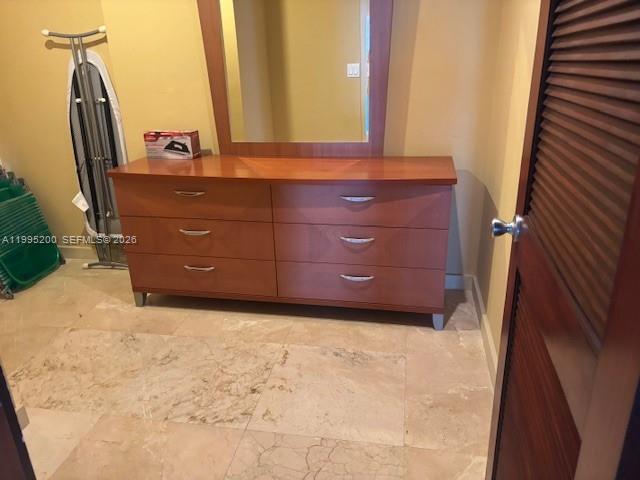 THE DECOPLAGE CONDO - Residential