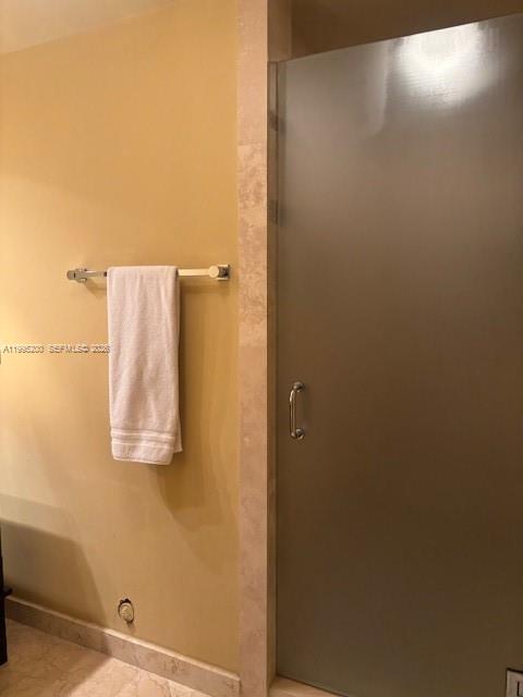 THE DECOPLAGE CONDO - Residential