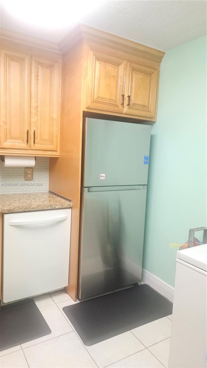 GATE TWO CONDO - Residential