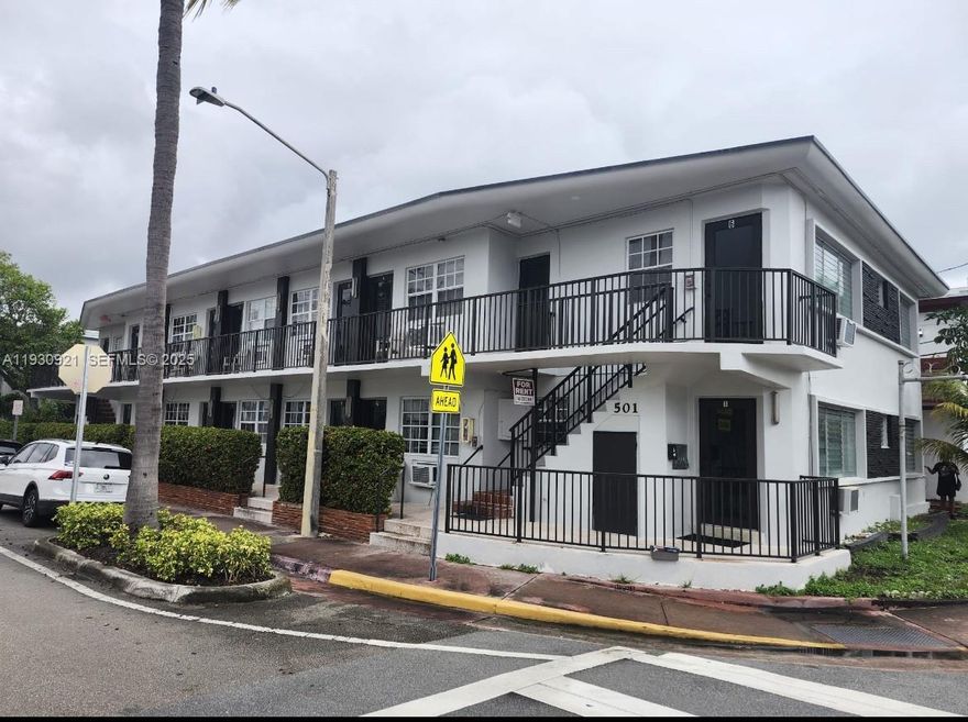 centrally located small boutique building , walking distance to beach , 1 bedroom / 1bath ground floor unit. Remodeled kitchen, tiled floor. Vacant!!! Rent includes : Water/ hot water . Easy to show . Just call building manager at 786-362-0447