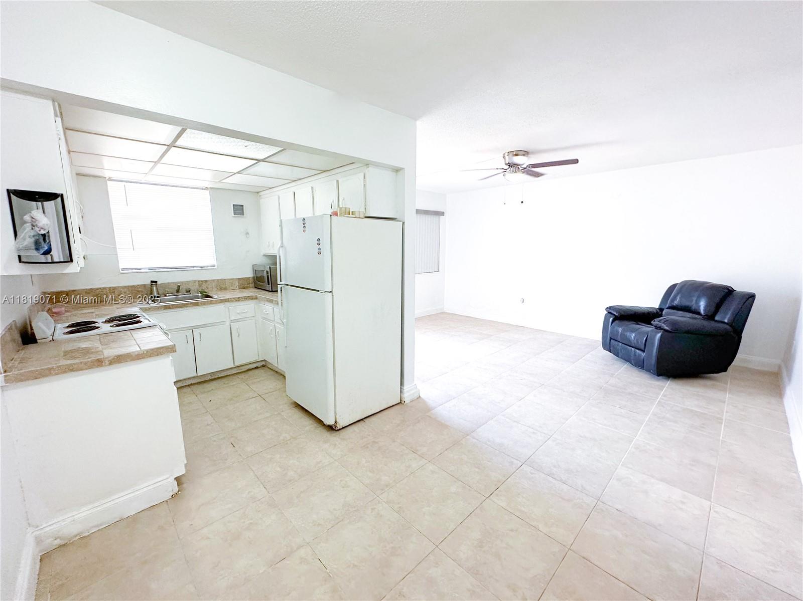 12275 Ne 19th Ave 6, North Miami, Miami-Dade County, Florida - 2 Bedrooms  
2 Bathrooms - 