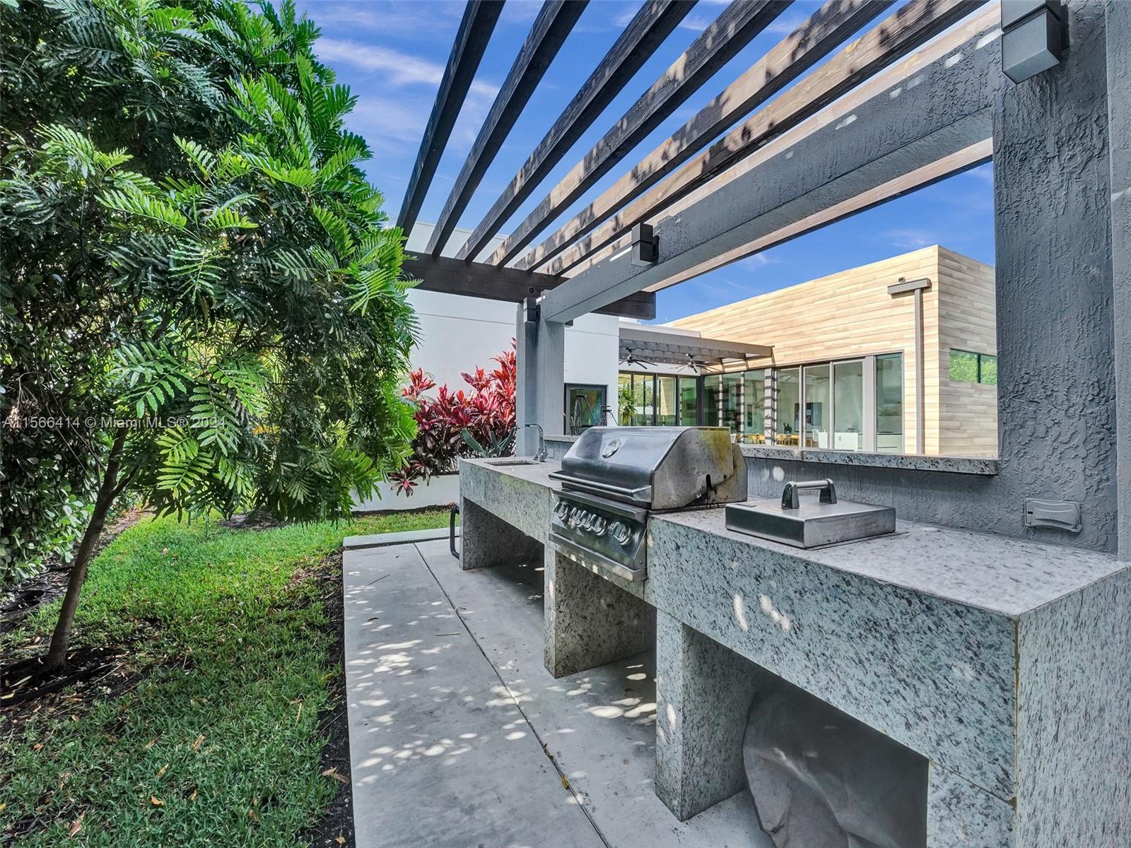 GREYKNOLL ESTATES - Residential