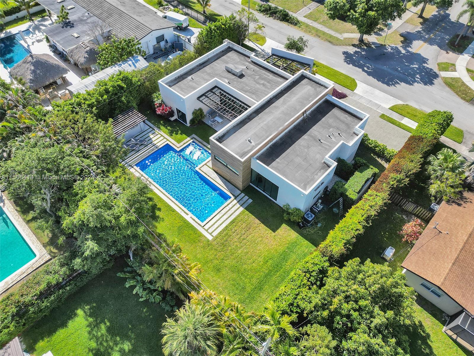 GREYKNOLL ESTATES - Residential