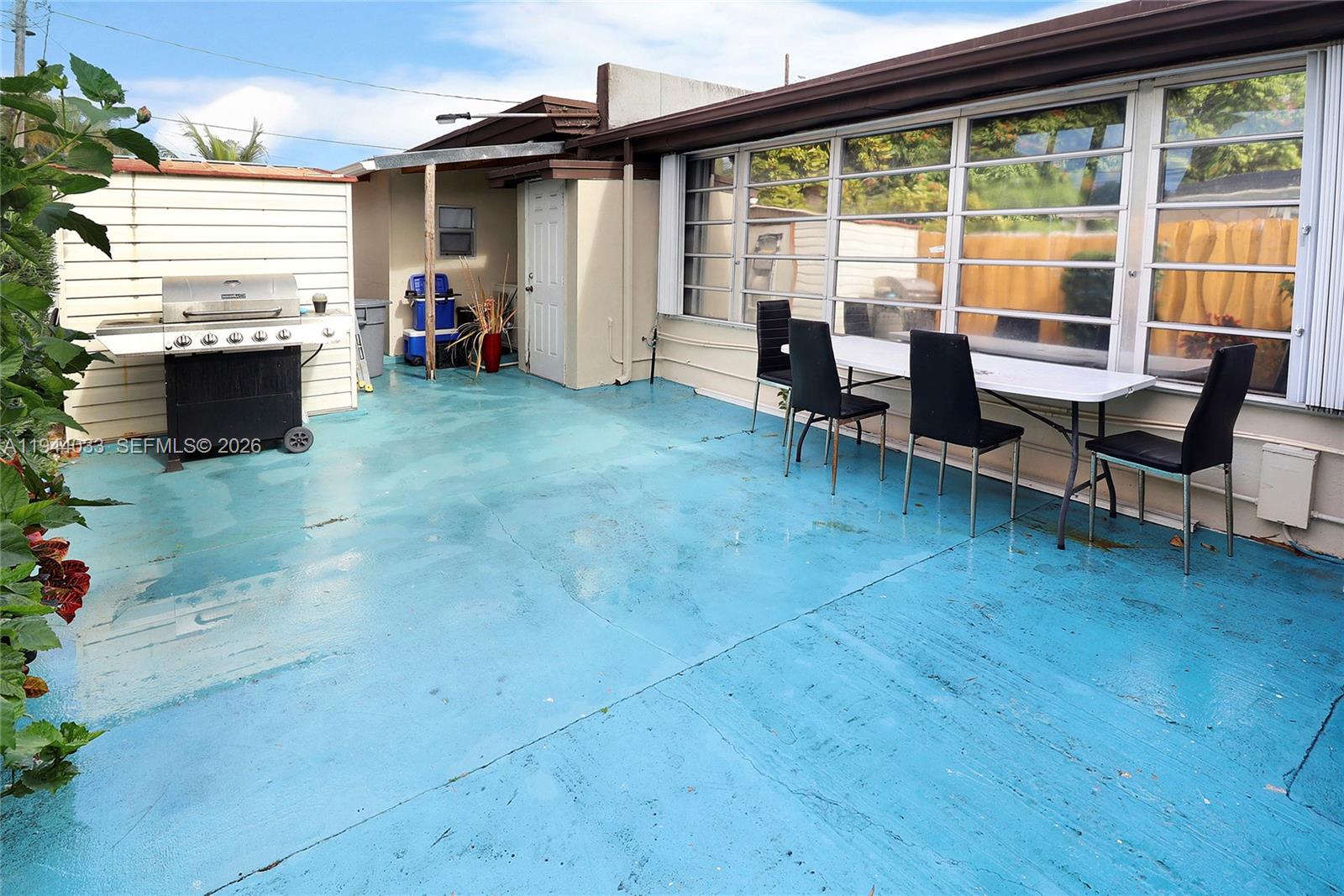 HOLLEMAN MANOR NO 2 2ND A - Residential