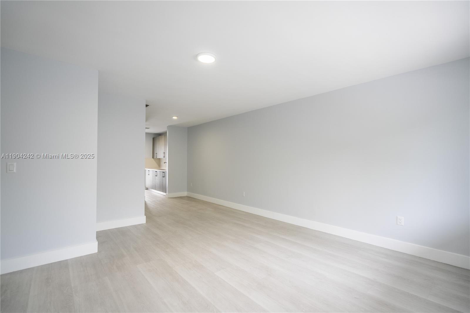 TREASURE IS 1ST ADDN PORT - Residential Lease