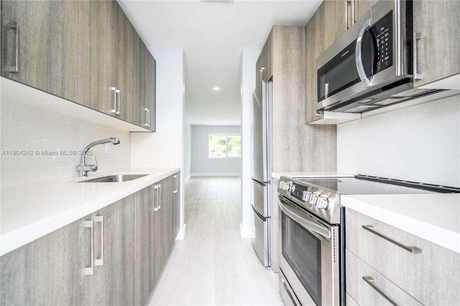 TREASURE IS 1ST ADDN PORT - Residential Lease