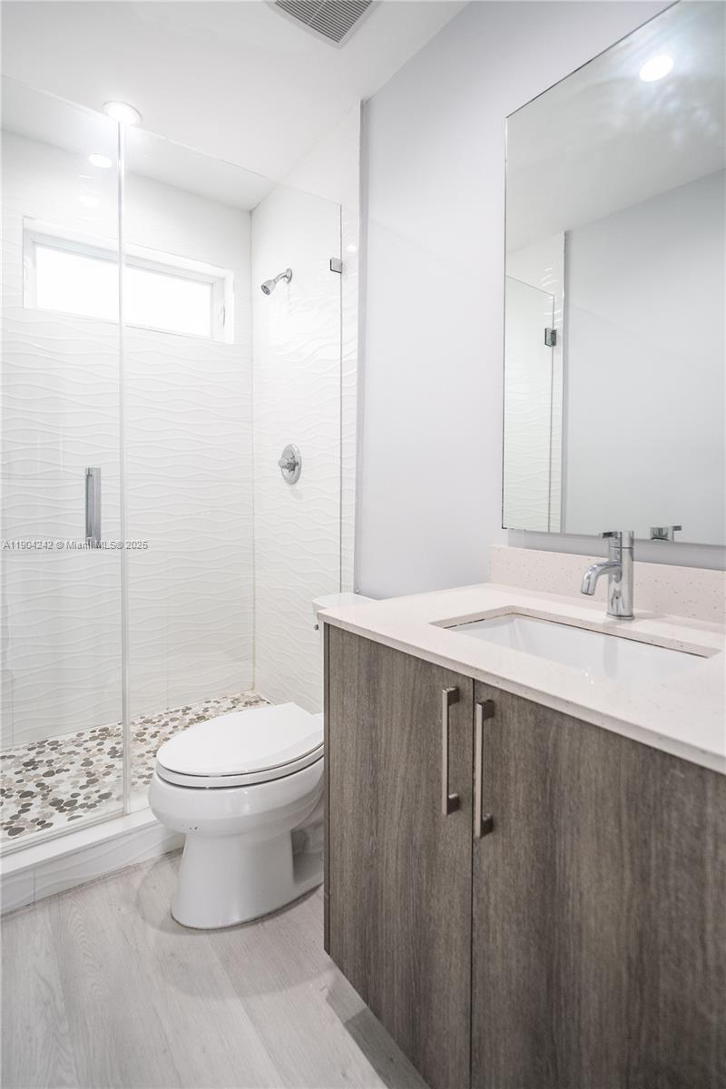 TREASURE IS 1ST ADDN PORT - Residential Lease