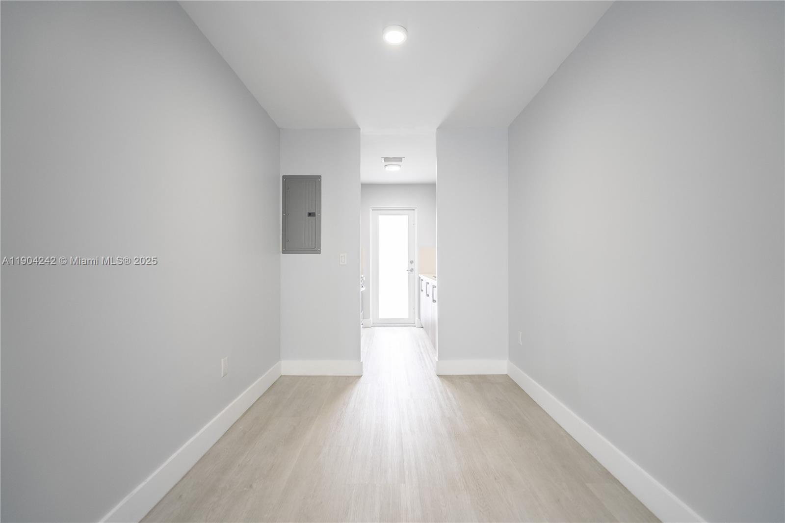 TREASURE IS 1ST ADDN PORT - Residential Lease