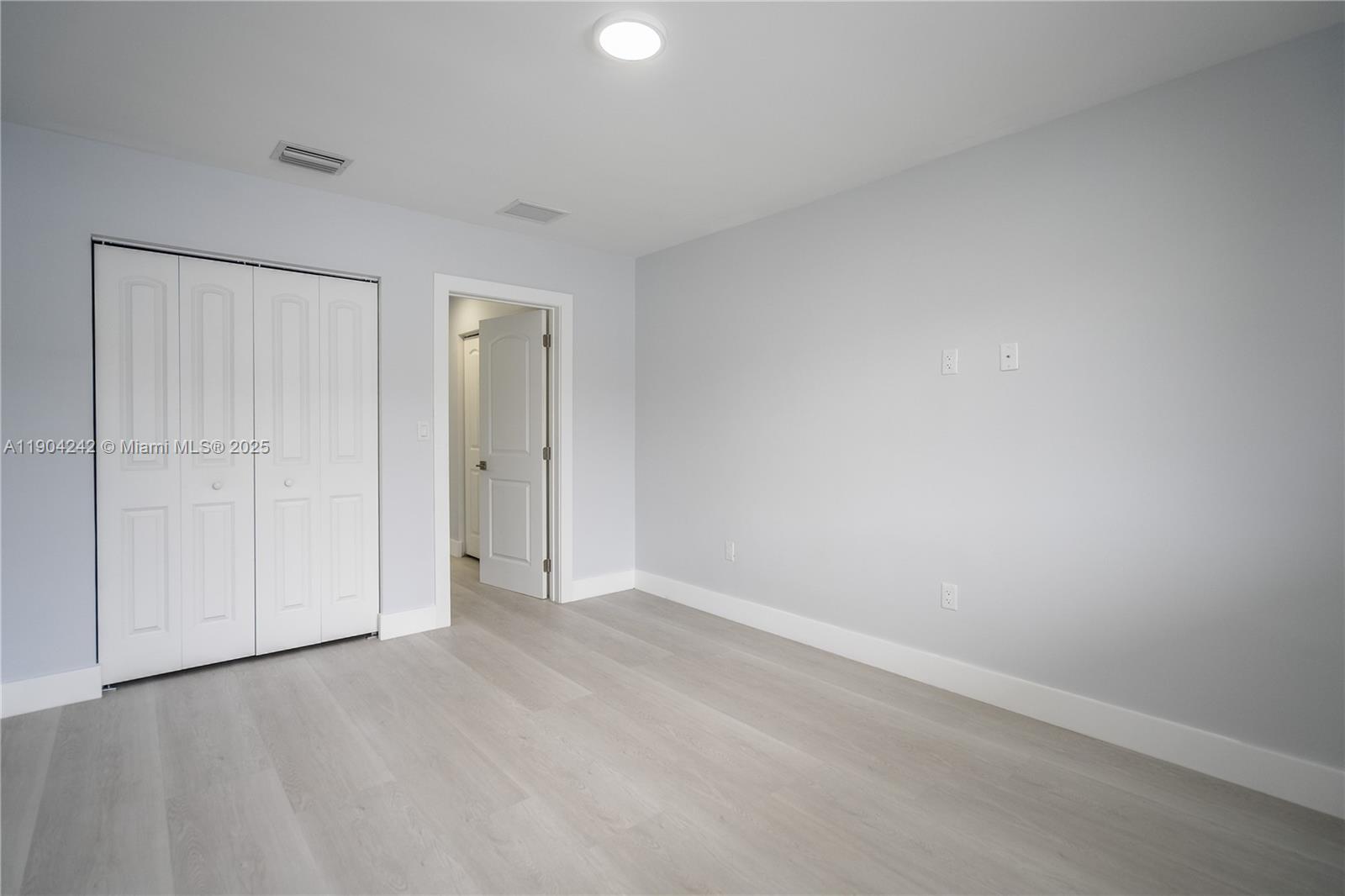 TREASURE IS 1ST ADDN PORT - Residential Lease