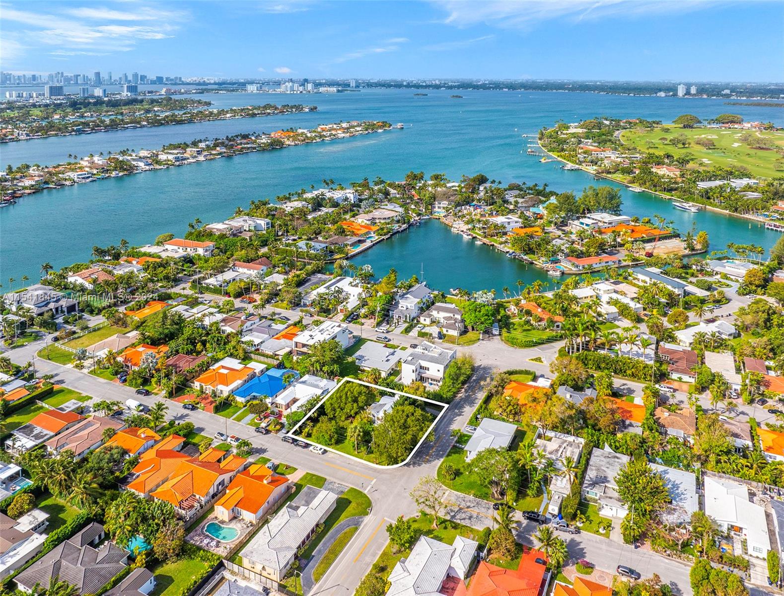 SECOND AMD PLAT OF NORMAN - Residential