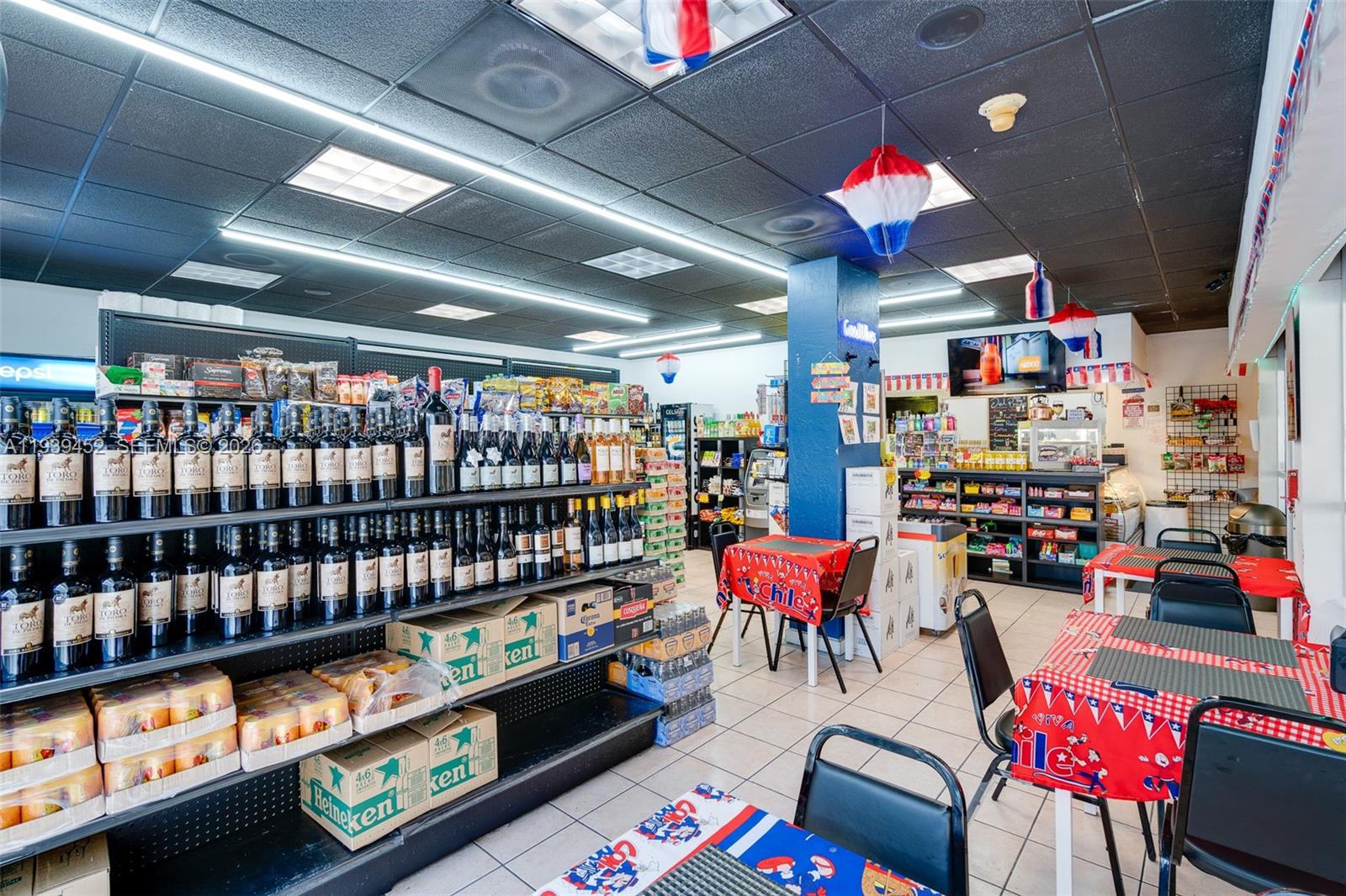 View photos, virtual tours, details... 18021 Biscayne Blvd 304