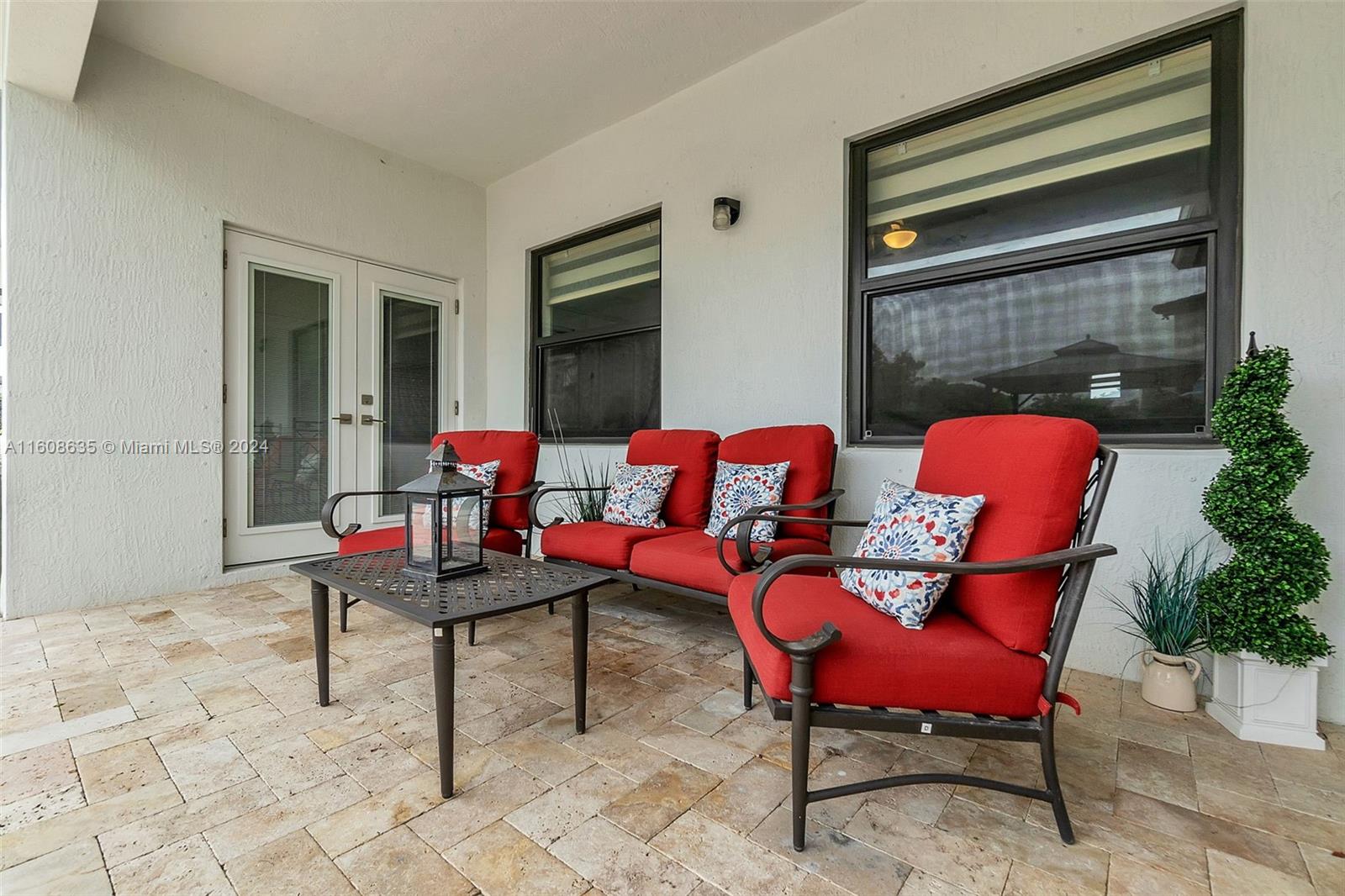 VILHEN DRIVE ESTATES - Residential