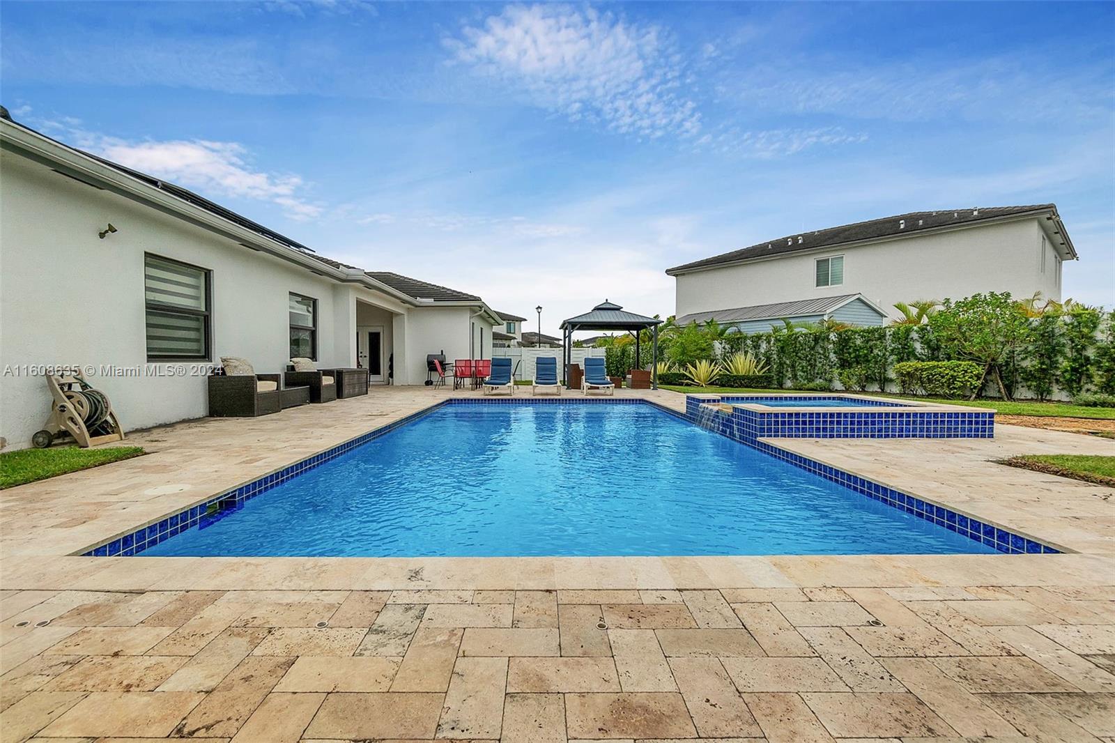 VILHEN DRIVE ESTATES - Residential