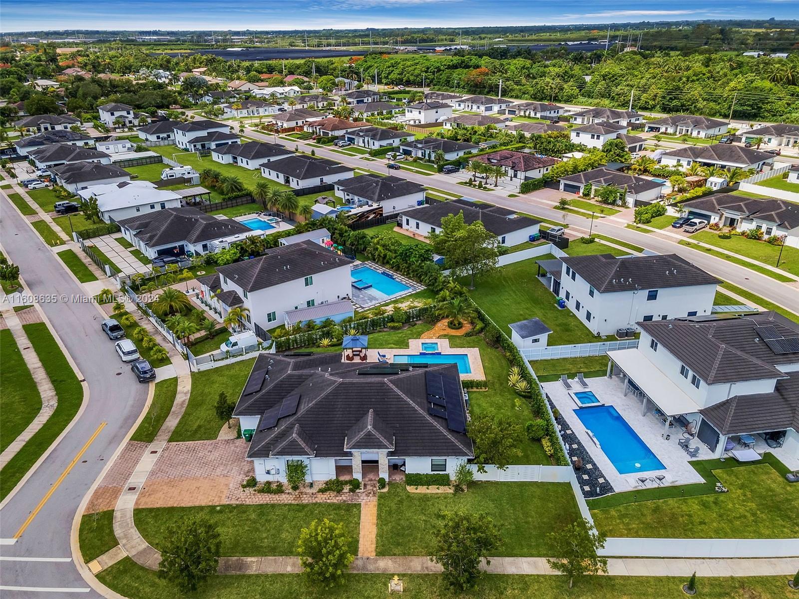 VILHEN DRIVE ESTATES - Residential