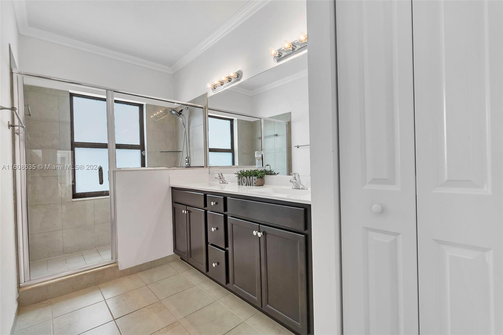 VILHEN DRIVE ESTATES - Residential