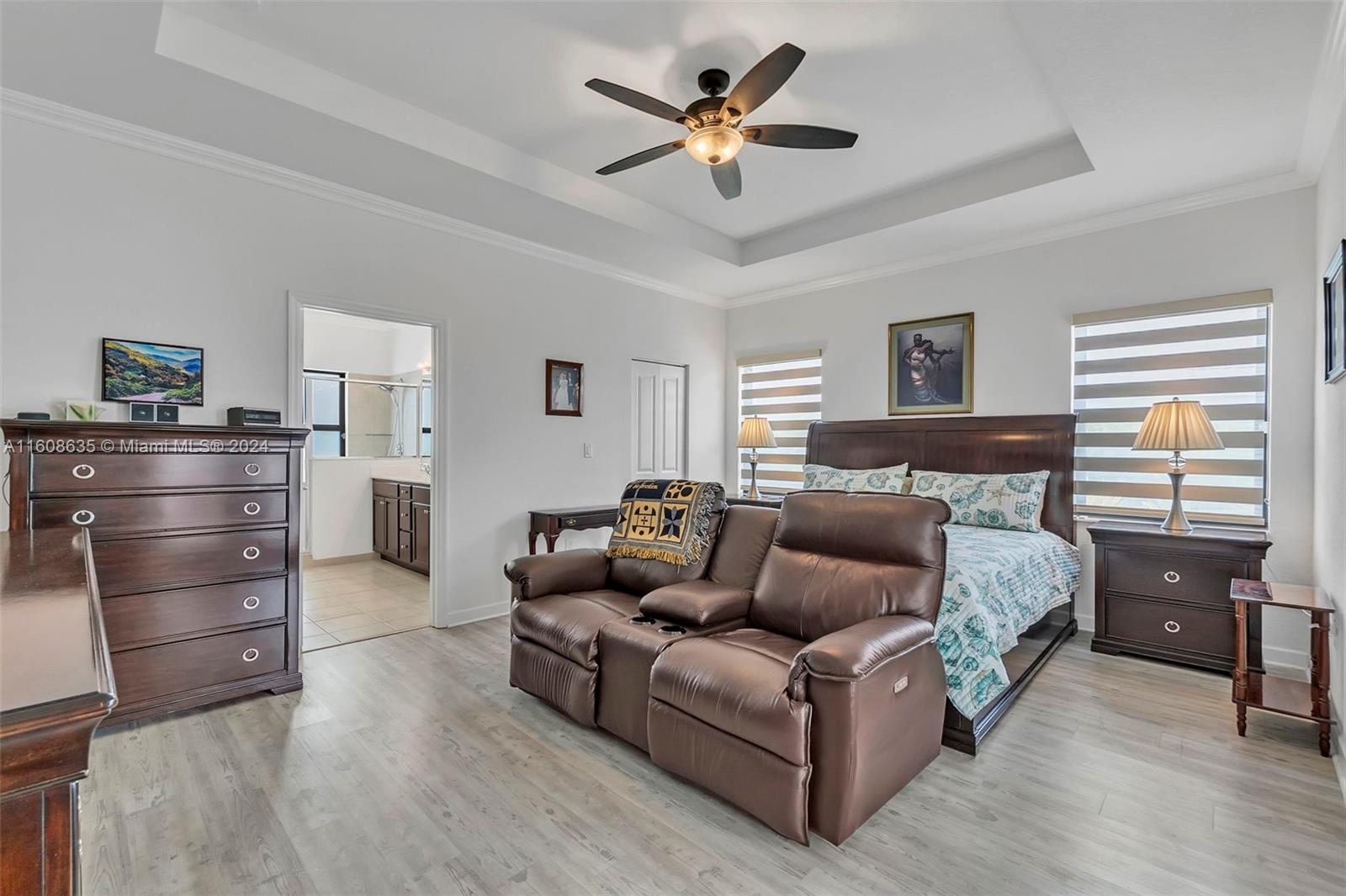 VILHEN DRIVE ESTATES - Residential