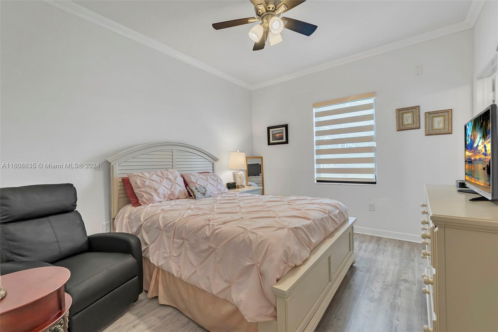 VILHEN DRIVE ESTATES - Residential