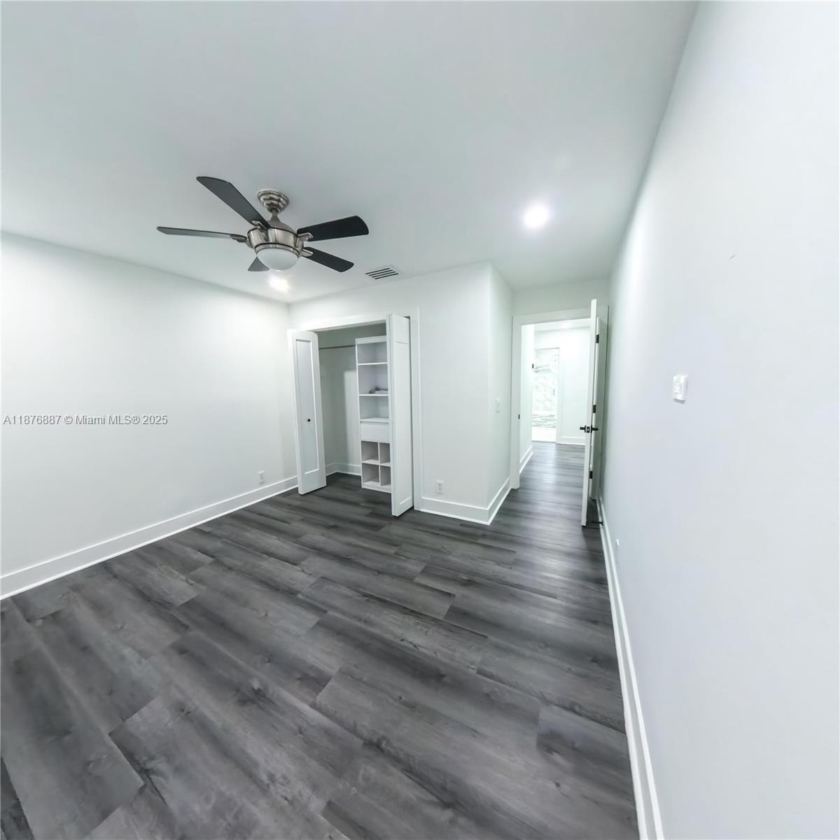 EMBASSY LAKES - Residential Lease