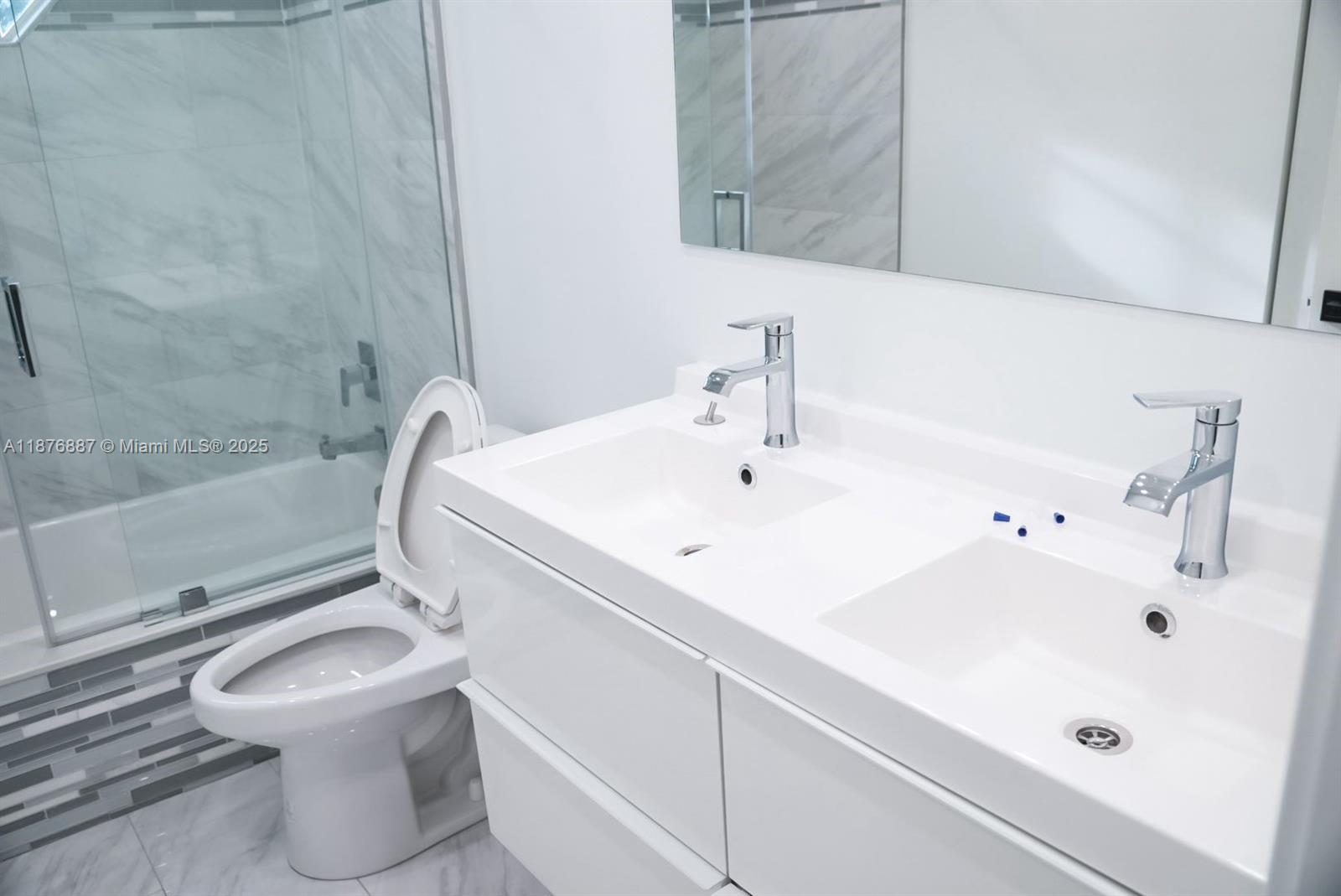 EMBASSY LAKES - Residential Lease