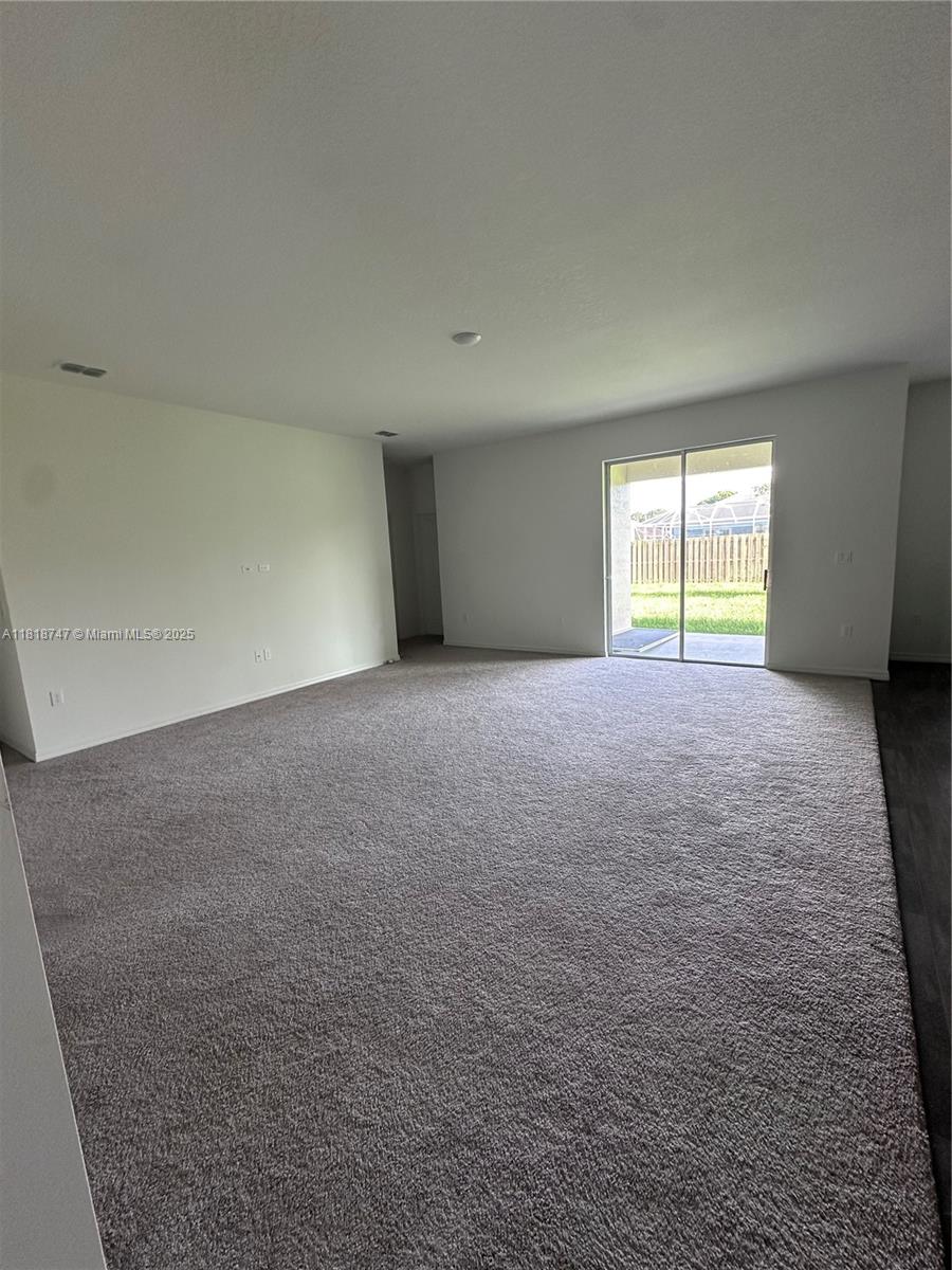 PORT ST LUCIE SECTION 33 - Residential Lease