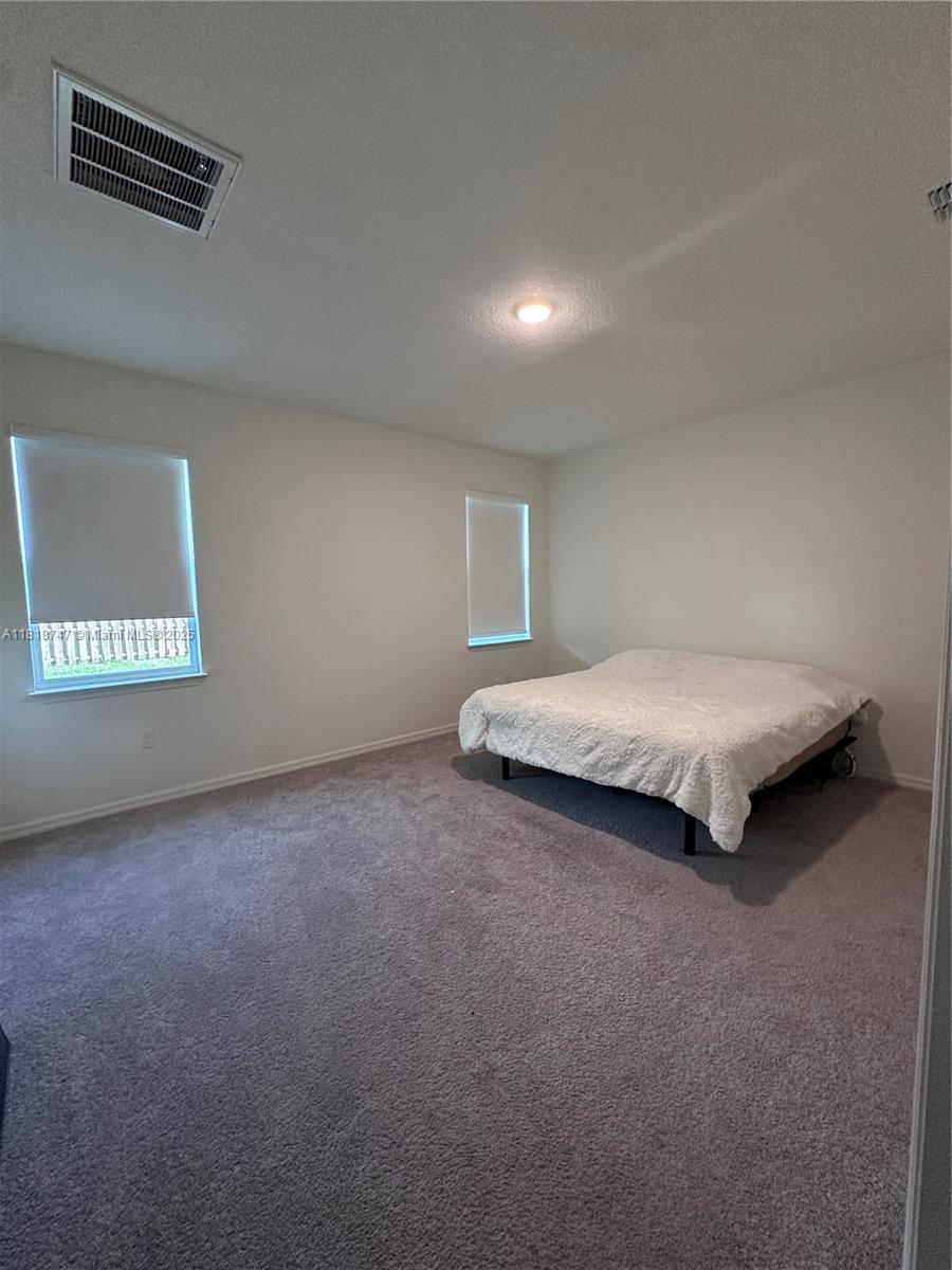 PORT ST LUCIE SECTION 33 - Residential Lease