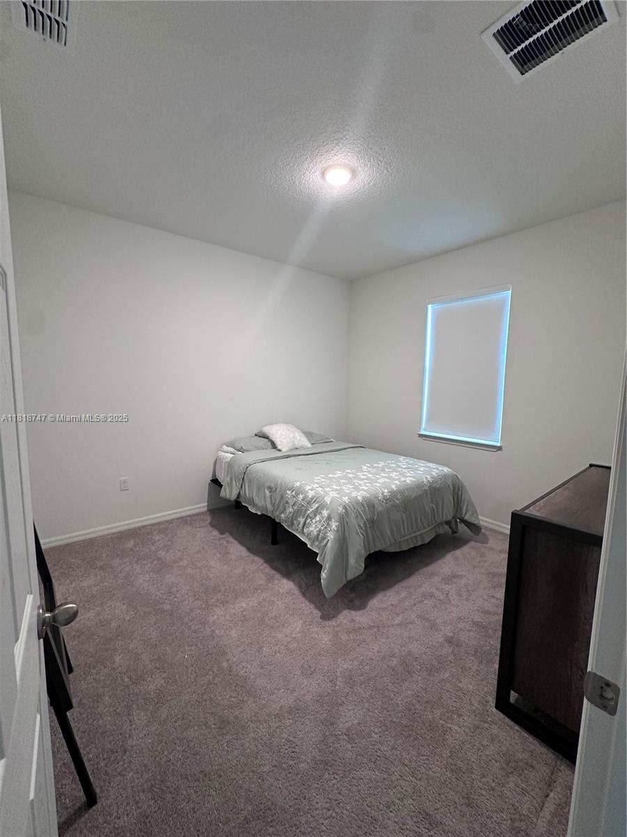 PORT ST LUCIE SECTION 33 - Residential Lease