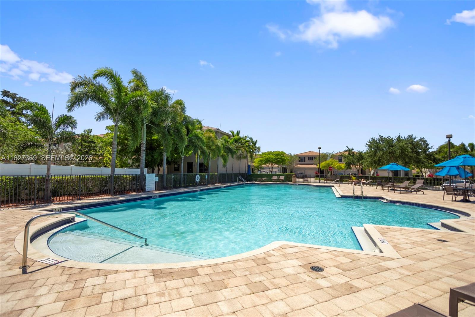 AVENTURA ISLES - Residential