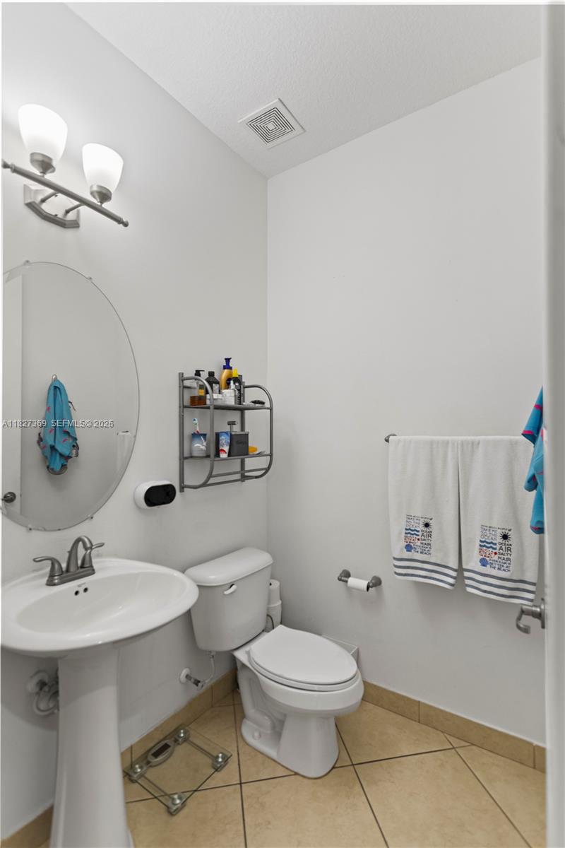 AVENTURA ISLES - Residential