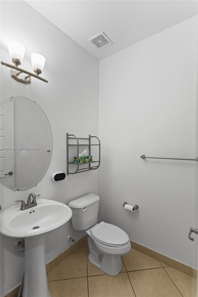 AVENTURA ISLES - Residential