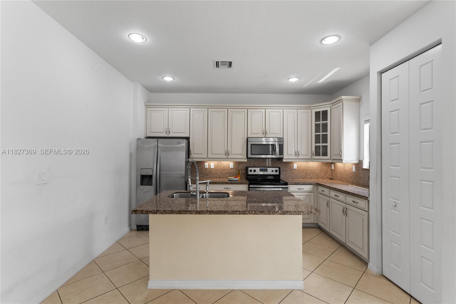 AVENTURA ISLES - Residential