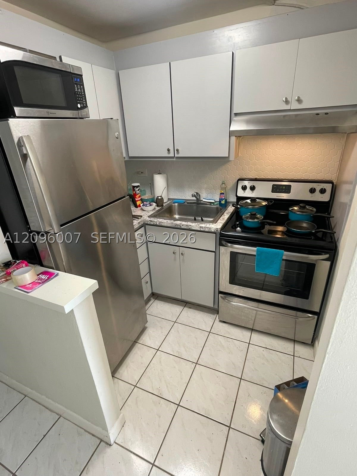 7904 W West Dr 1010