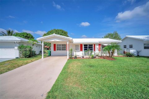 Single Family Residence in Tamarac FL 7005 73rd Ave Ave.jpg
