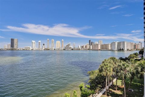 Photo of 4000 Island Blvd #805, Aventura, FL 33160 (MLS # A11364720)