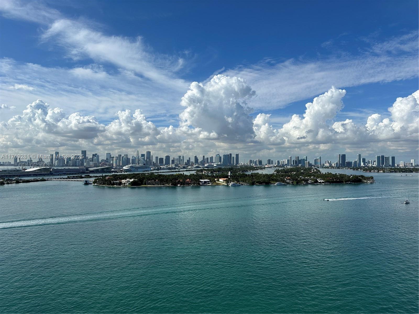 Rental Property at 540 West Ave 1912, Miami Beach, Miami-Dade County, Florida - Bedrooms: 1 
Bathrooms: 1  - $5,250 MO.