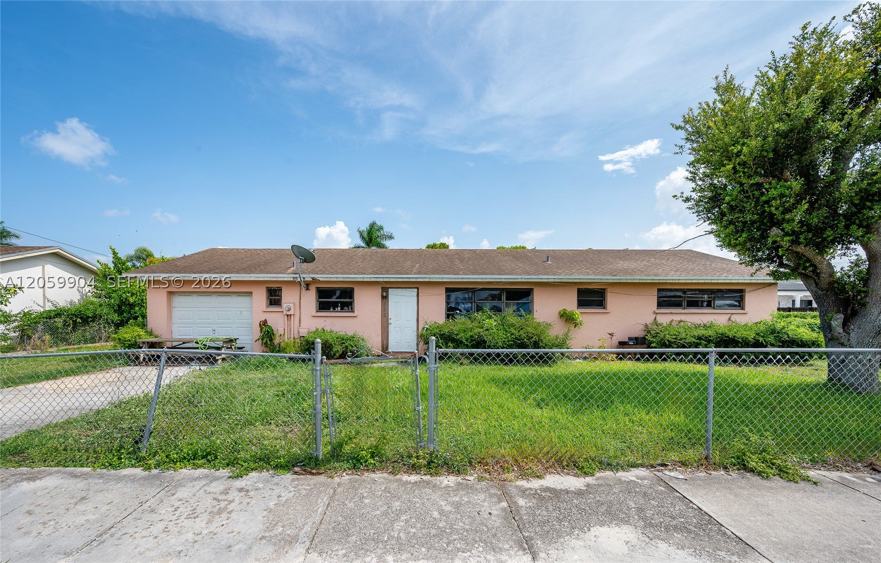 822 NW 15th St