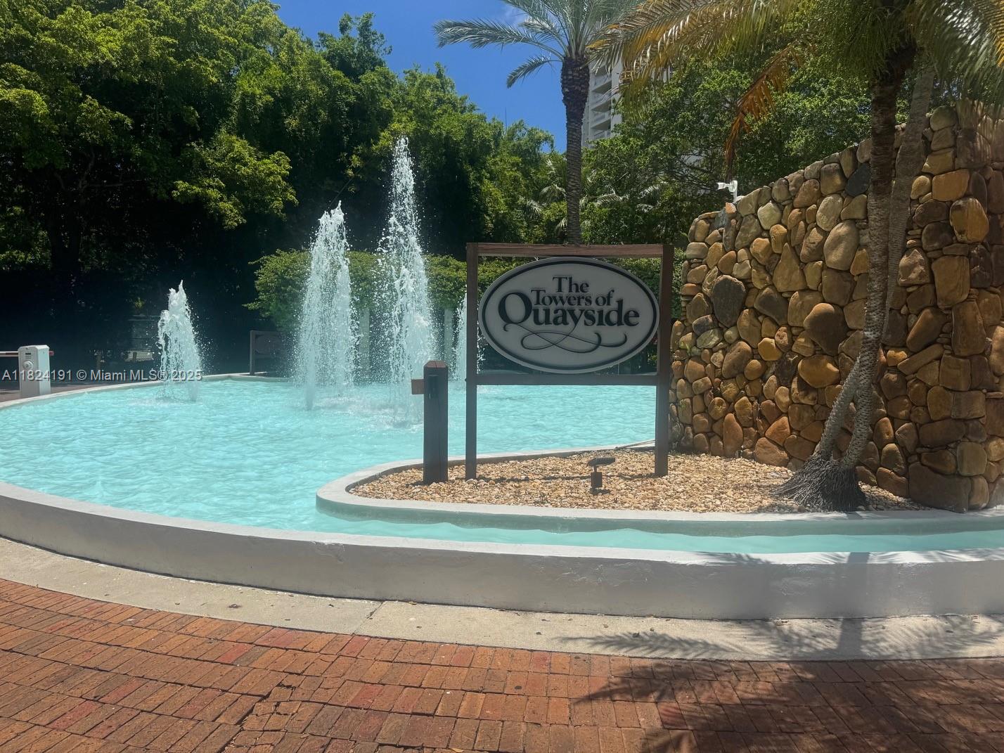 TOWERS OF QUAYSIDE CONDO - Residential