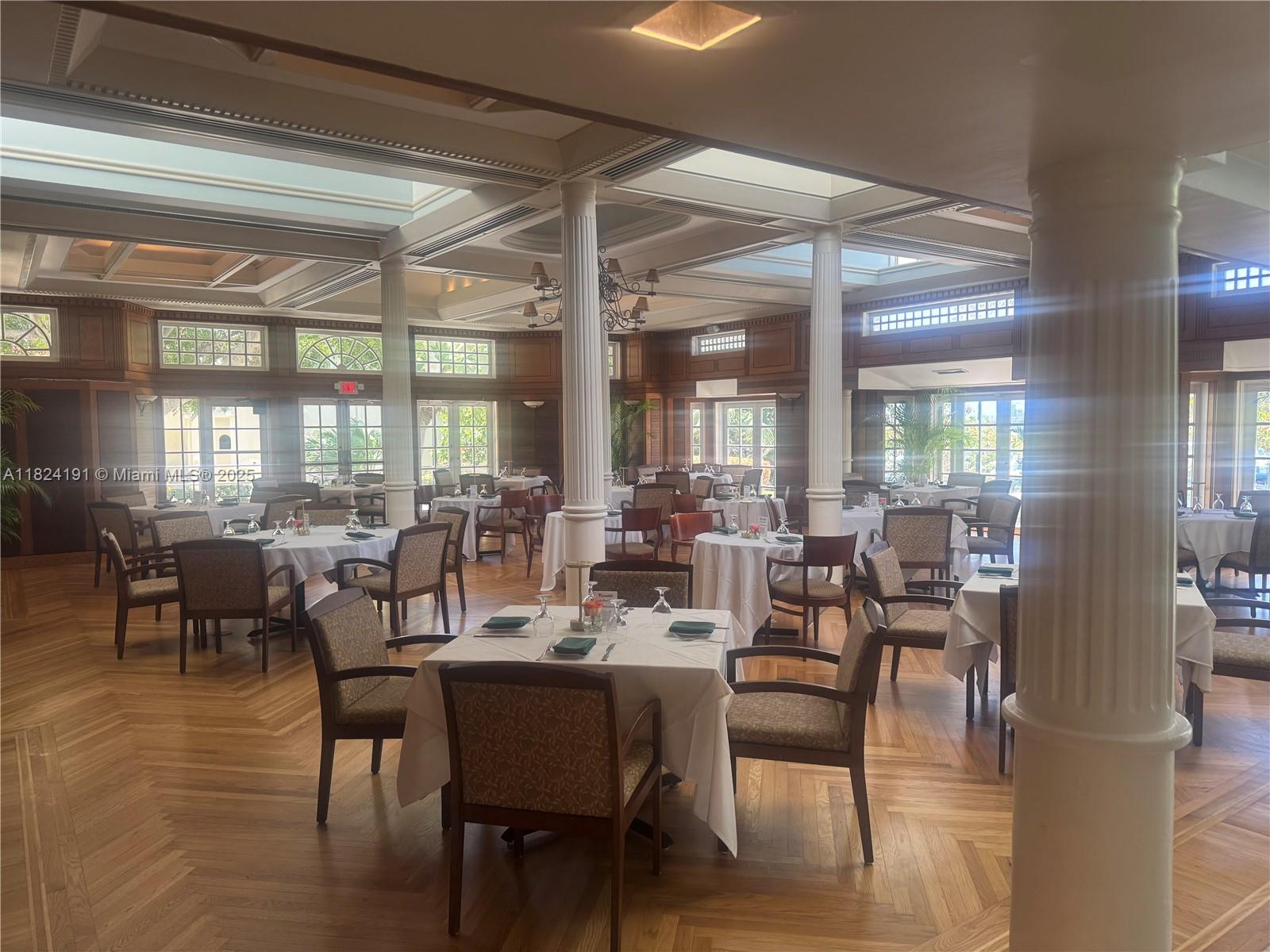 TOWERS OF QUAYSIDE CONDO - Residential