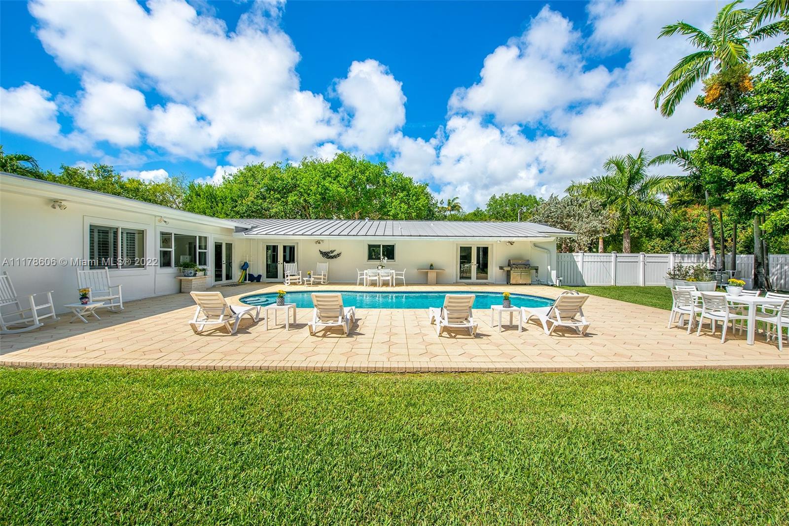 HI-VIEW ACRES - Residential