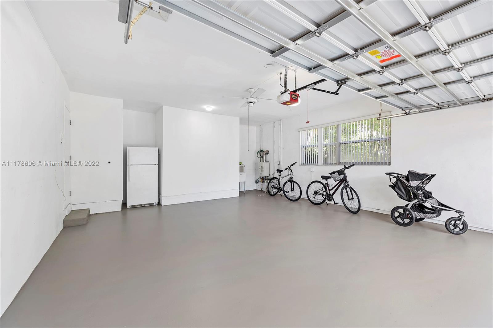 HI-VIEW ACRES - Residential