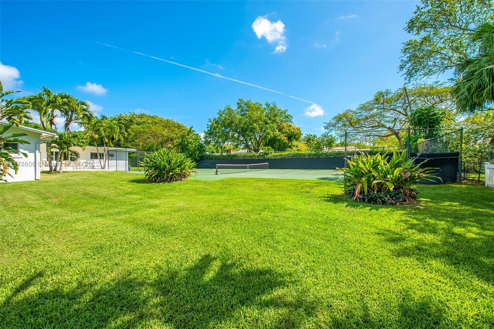 HI-VIEW ACRES - Residential